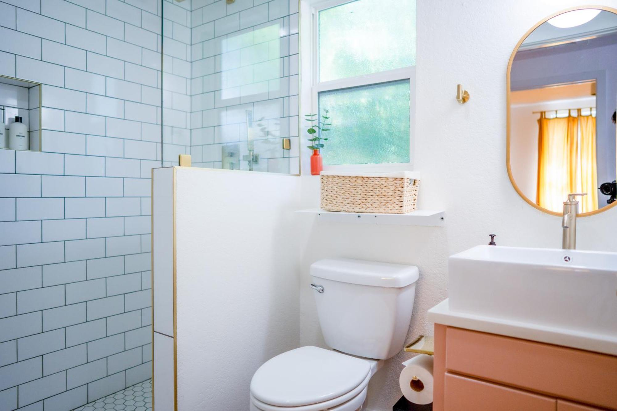 אוסטין Stylish, Artsy Bungalow Central Eastside מראה חיצוני תמונה