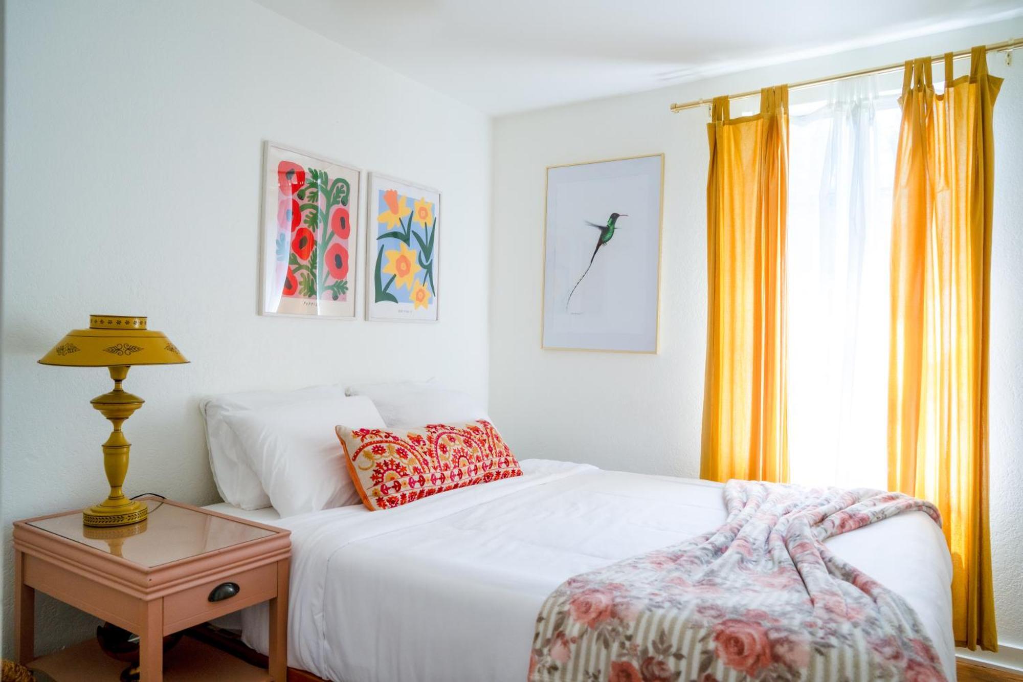 אוסטין Stylish, Artsy Bungalow Central Eastside מראה חיצוני תמונה