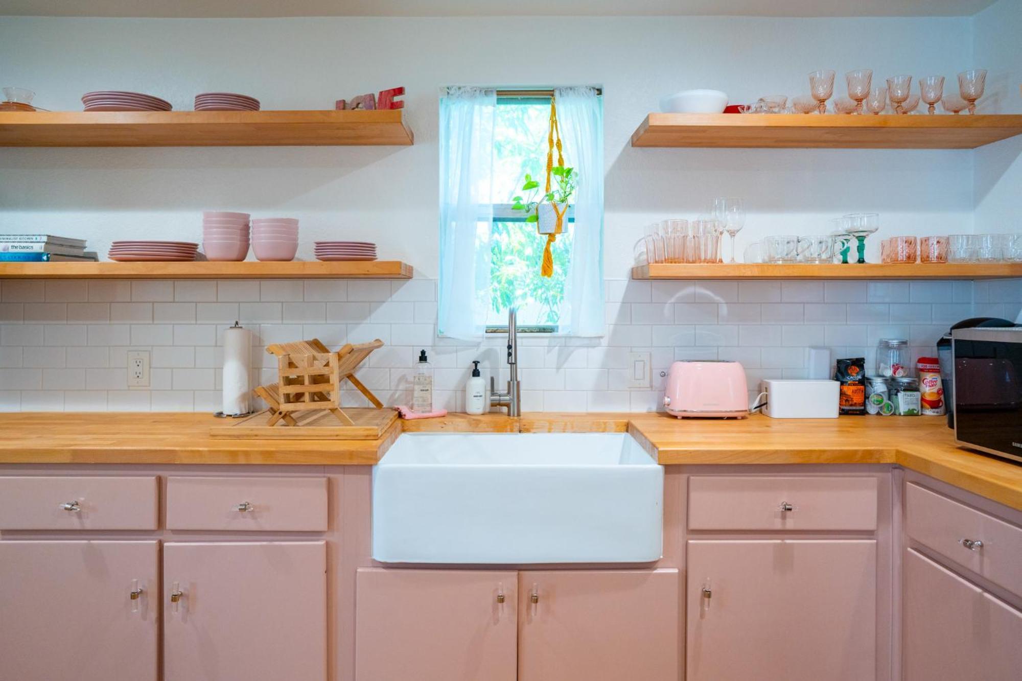 אוסטין Stylish, Artsy Bungalow Central Eastside מראה חיצוני תמונה