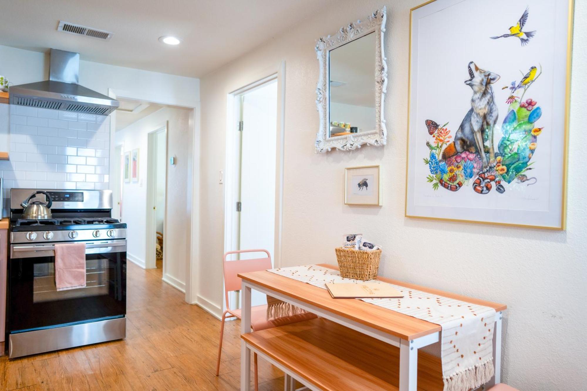 אוסטין Stylish, Artsy Bungalow Central Eastside מראה חיצוני תמונה