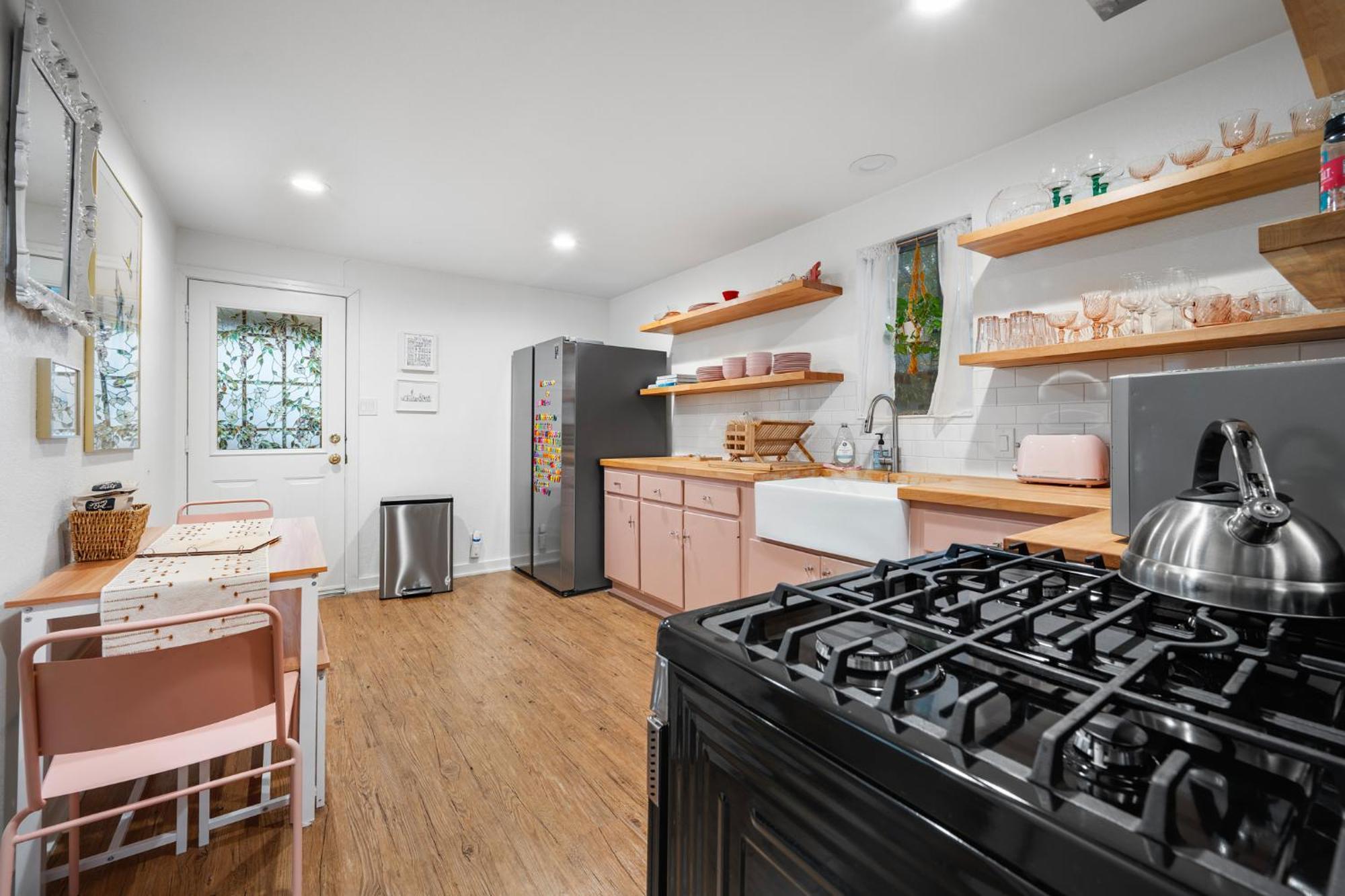 אוסטין Stylish, Artsy Bungalow Central Eastside מראה חיצוני תמונה